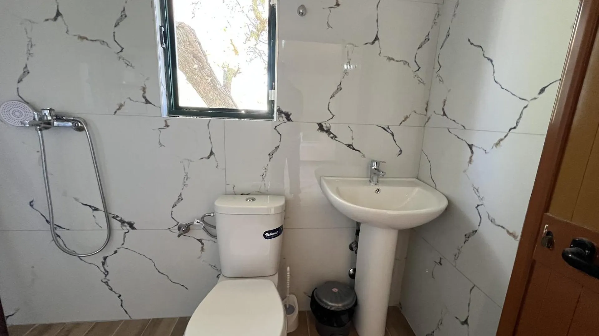 Oni Apartments Ksamil