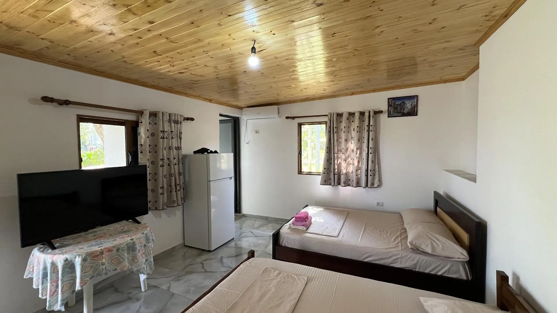 Oni Apartments Ksamil